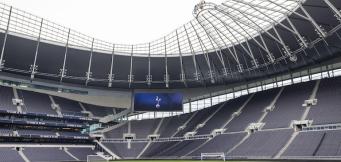 When did Spurs last win a trophy